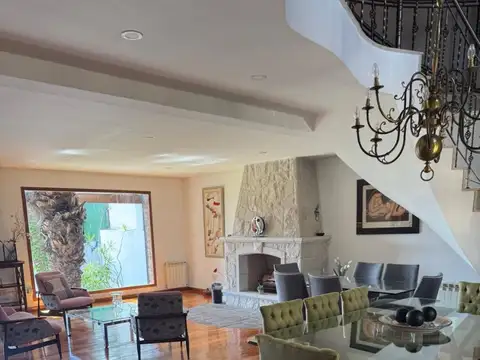 Casa en Venta en Quilmes, USD 930.000