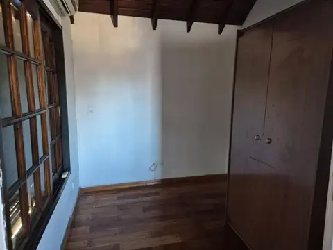 Depto Tipo Casa en Venta con 1 cocheras