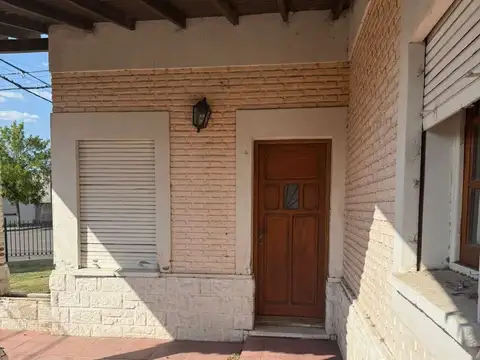 Costa y Echeverria 200