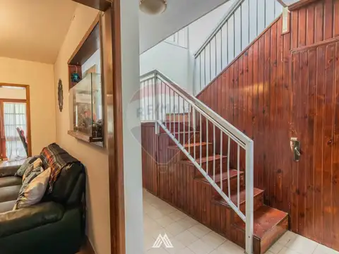 Depto Tipo Casa en Venta con 1 cocheras