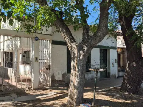 CASA EN VENTA EN CALLE COLON DE GUAYMALLEN