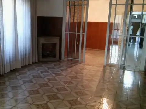 Depto Tipo Casa en Venta en Lanus Este, USD 150.000