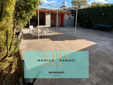 Casa 5 ambientes con 3 baños