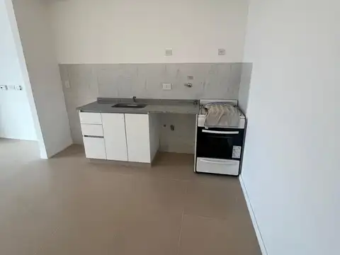 LINIERS. IBARROLA 6600. MONOAMBIENTE  A ESTRENAR AL FRENTE CON BALCON