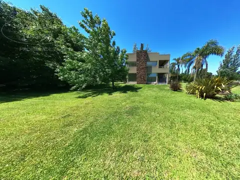 Terreno en Venta 20  mts Frente