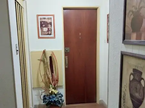 Entre Ríos 1000, Piso 2