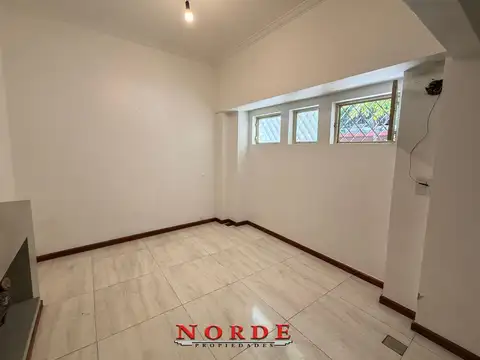 Depto Tipo Casa 3 ambientes con 2 baños
