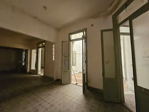 CASONA USO COMERCIAL O APTO DESARROLLO ALBERDI