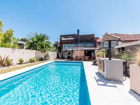 Imponente casa en venta 4 amb en Quilmes