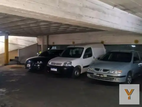 Cochera en venta - 12Mts2 - La Plata