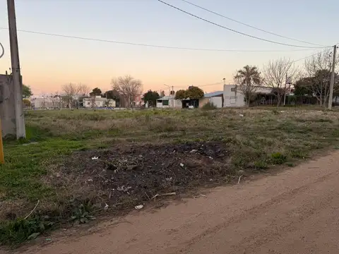 Terreno en Venta 30  mts Fondo