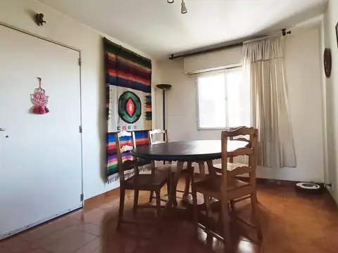 Departamento 5 ambientes con 2 baños