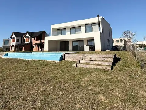 Casa en Venta de 6 dormitorios