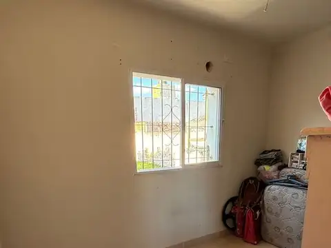 CASA EN VENTA EN ZONA NORTE A 30M DE LA AV ALEM