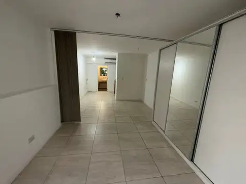 Av. Independencia 1330 , Piso 2