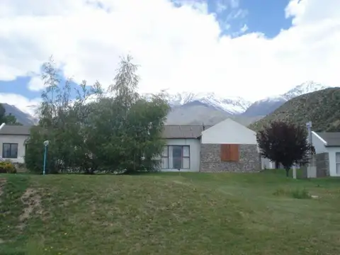 Potrerillos  - Piedras Blancas  a 150 metros del ingreso al Valle del Sol