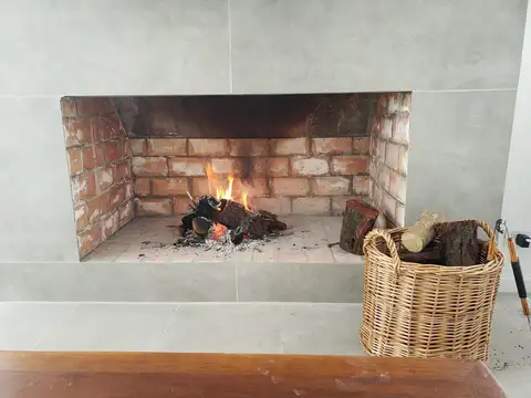 Casa en Alquiler Temporal con 2 cocheras