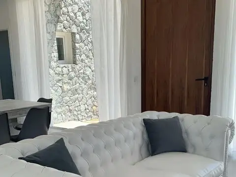 Casa en Alquiler Temporal en Costa Esmeralda, USD 4.800