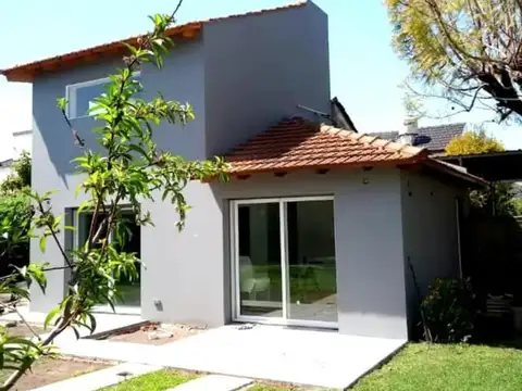 Casa nueva 2 ambientes amplios y luminosos 330m2 de parque