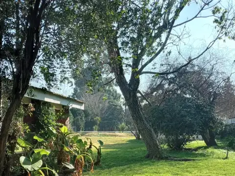Quinta en Venta con 3 cocheras