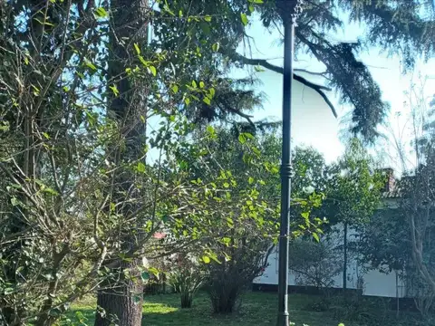 Quinta sobre lote de 2500 m2 La Reja APTO CRÉDITO