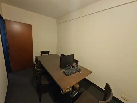 Oficina 5 ambientes con 1 baño