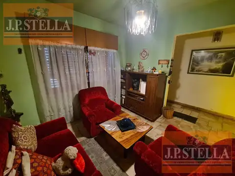 Casa 3 ambientes con 2 baños