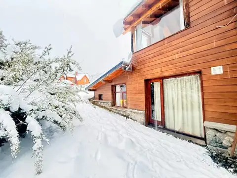 Alquiler Cabaña Bariloche Villa Catedral Base del Cerro Catedral cuatro personas cochera 2 ambi...