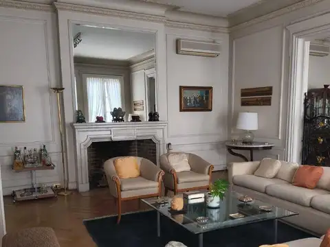 Departamento en Alquiler de 6 ambientes