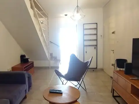 Depto Tipo Casa en Venta de 4 ambientes