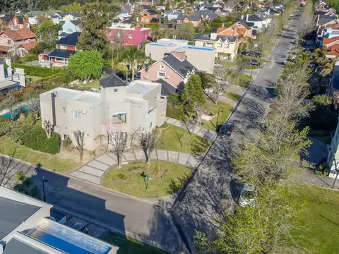 Casa en Venta en La Caballeriza, USD 365.000