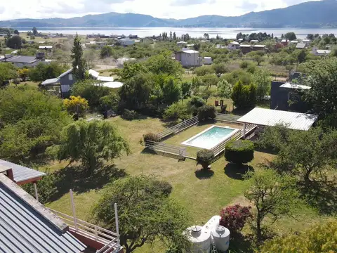 Casa 8 ambientes con 4 baños