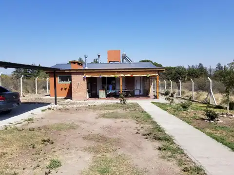 Se vende casa en Los Cocos con vista a las sierras