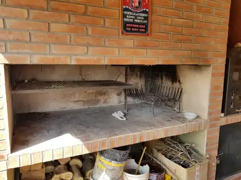 Se vende casa en Los Cocos con vista a las sierras