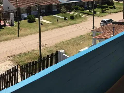 Muy cómodo y luminoso departamento en Villa Gesell con vista abierta a 100mts del mar 