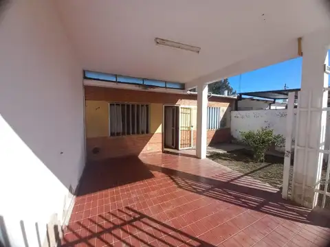 Leandro N. Alem 1700