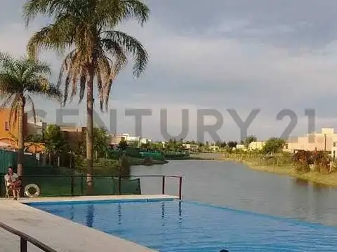 Avenida de los Constituyentes 2300, Piso 0