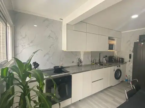 Avenida Juan Bautista Justo 8300