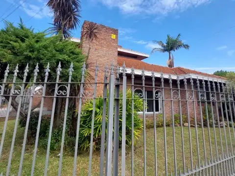 Casa en Venta en Lomas de Zamora, USD 195.000