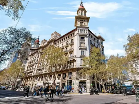 Edificio La Inmobiliaria - Impecable y renovado semipiso