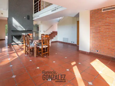 Casa 4 amb Barrio Cardenal del Monte - Acepta permuta