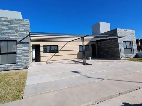 Casa de 2 dormitorios en Quebradas de Manantiales