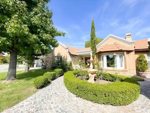 Casa en Venta Campos de Echeverria - Canning