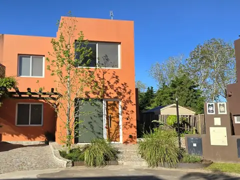 Casa  en Venta en Manuel Alberti, Pilar, G.B.A. Zona Norte