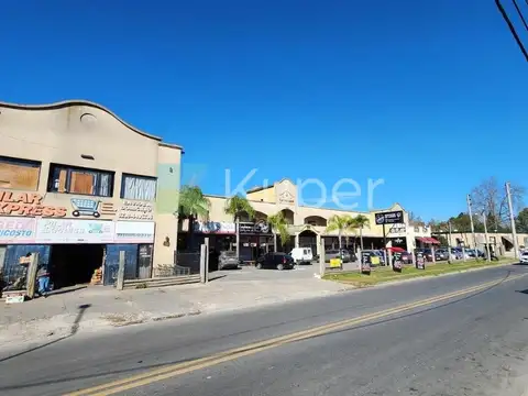 VENTA CENTRO COMERCIAL "LA CANDELARIA", Pueblo Caamaño, B. Verazzi Pilar 1600