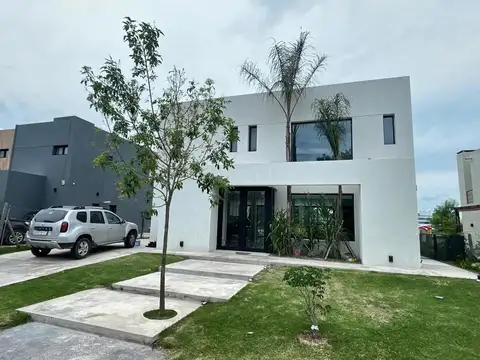 Casa en Venta en Lagoon Pilar, USD 450.000