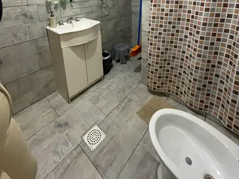 Casa en Venta con 5 cocheras