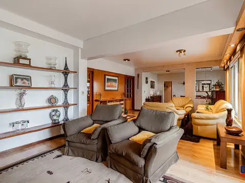 Departamento en Venta de 4 dormitorios