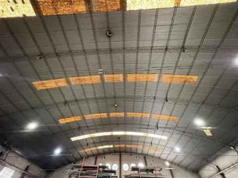 Galpon 1100m2 - Junin 1035