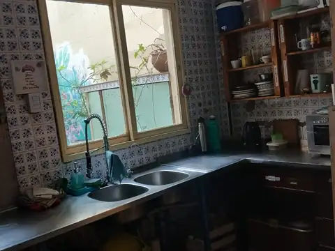 Casa 7 ambientes con 3 baños